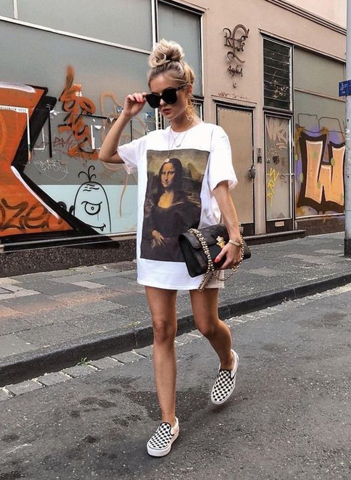 Mona Lisa T‑Shirt Dress – Timeless Edition